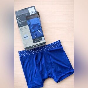 Nike Youth Boxer briefs size Medium